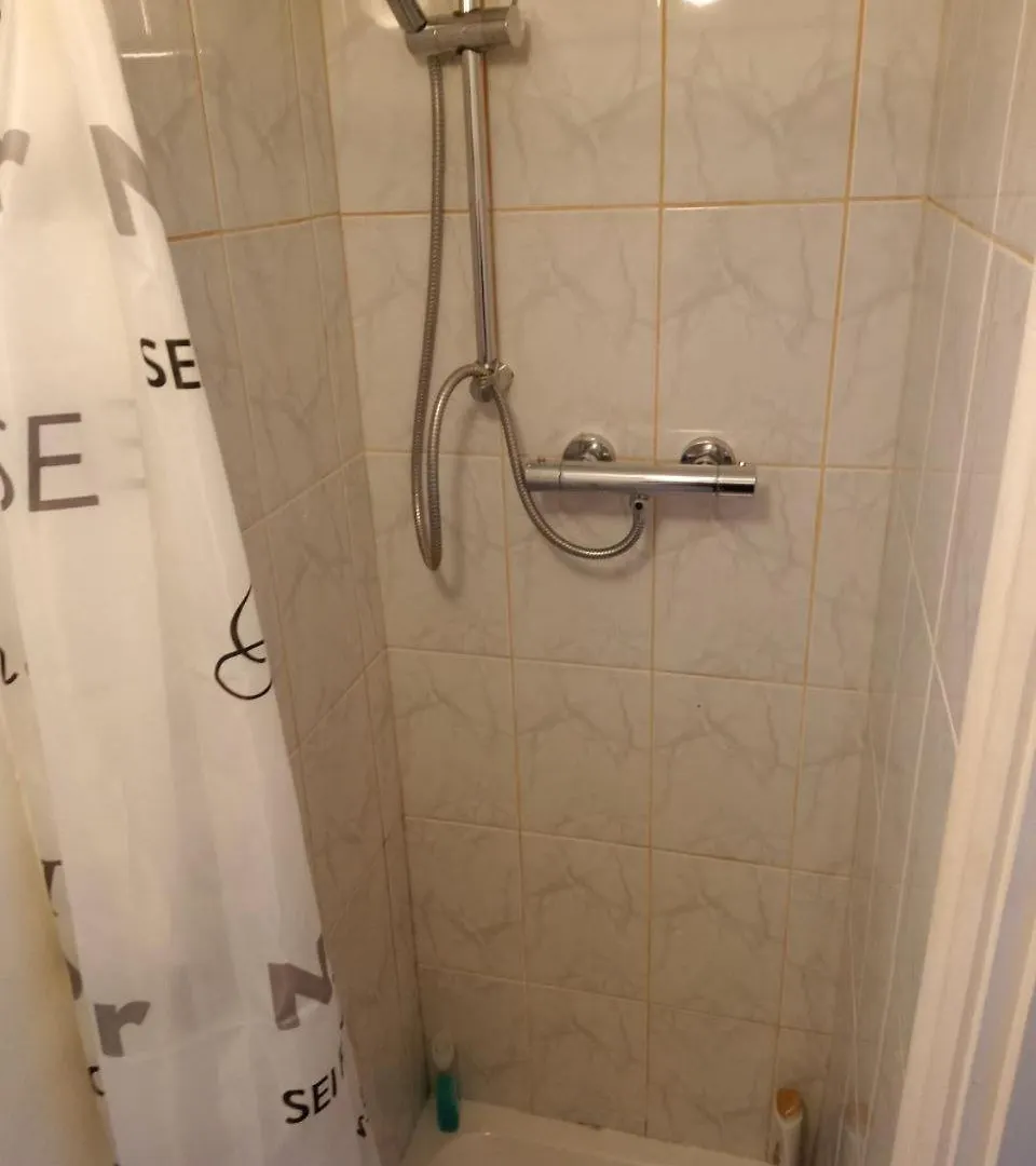 Cabra Park Modern Stay Dublín 0*,  Irlanda